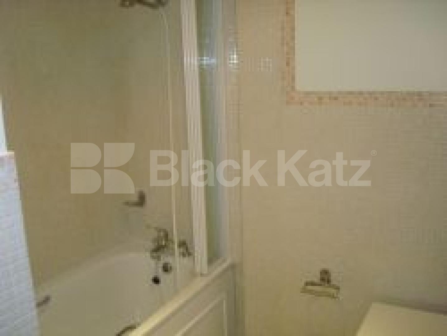 			VIEWINGS ESSENTIAL, 1 Bedroom, 1 bath, 1 reception Flat			 Sussex Gardens, Paddington